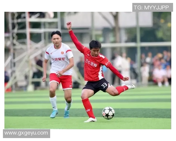 深圳足球队以96分稳居冠军赛积分榜首位争夺冠军的希望依然强烈